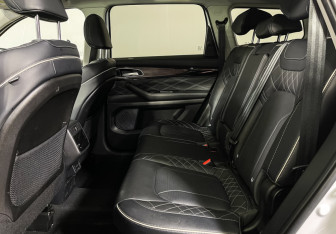 Подержанный автомобиль Exeed VX 2022 года (10 фото)