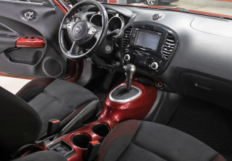 Подержанный автомобиль Nissan Juke 2013 года (11 фото)