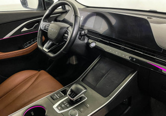 Подержанный автомобиль Omoda C5 2023 года (9 фото)