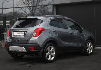 Подержанный автомобиль Opel Mokka 2013 года (5 фото)