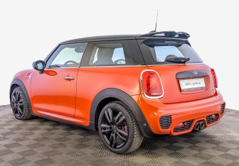 Подержанный автомобиль MINI Hatch 2019 года (7 фото)