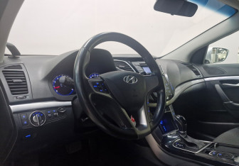 Подержанный автомобиль Hyundai i40 Sedan 2014 года (2 фото)