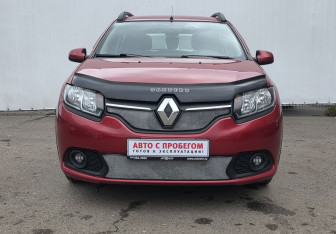 Подержанный автомобиль Renault Sandero 2014 года (2 фото)