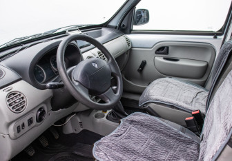 Подержанный автомобиль Renault Kangoo 2008 года (10 фото)