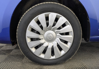 Подержанный автомобиль Skoda Rapid Liftback 2021 года (12 фото)