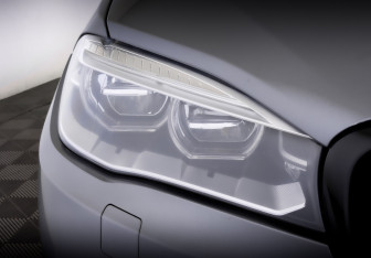 Подержанный автомобиль BMW X5 2015 года (17 фото)