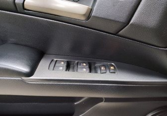 Подержанный автомобиль SsangYong Kyron 2011 года (19 фото)