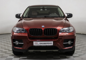 Подержанный автомобиль BMW X6 2012 года (2 фото)