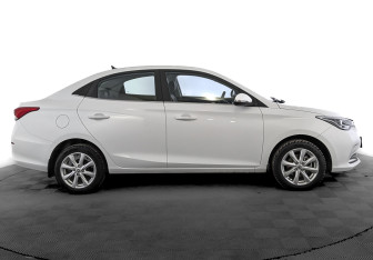Подержанный автомобиль Changan Alsvin 2023 года (4 фото)
