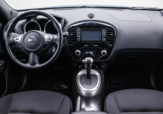 Подержанный автомобиль Nissan Juke 2014 года (13 фото)