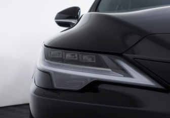 Подержанный автомобиль Lexus RX 2025 года (26 фото)