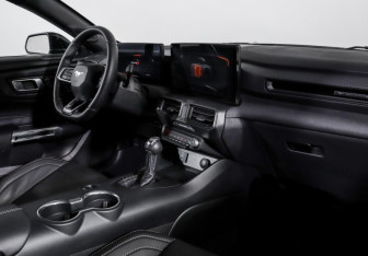Подержанный автомобиль Ford Mustang Coupe 2023 года (9 фото)