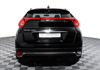 Подержанный автомобиль Mitsubishi Eclipse Cross 2019 года (6 фото)