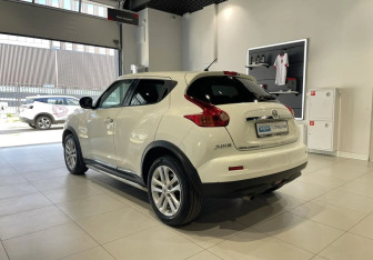 Подержанный автомобиль Nissan Juke 2011 года (6 фото)