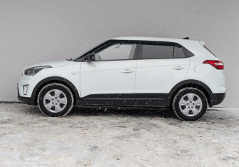 Подержанный автомобиль Hyundai Creta 2021 года (17 фото)