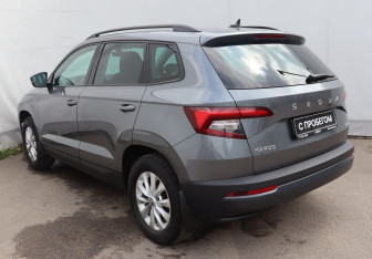 Подержанный автомобиль Skoda Karoq 2020 года (6 фото)