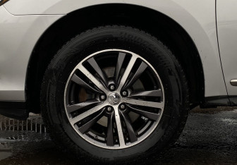 Подержанный автомобиль Infiniti QX60 2018 года (9 фото)