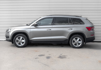 Подержанный автомобиль Skoda Kodiaq 2019 года (8 фото)