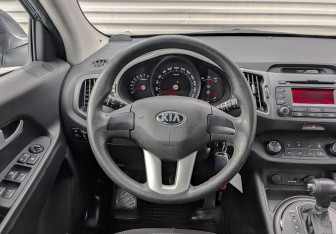 Подержанный автомобиль Kia Sportage 2012 года (22 фото)
