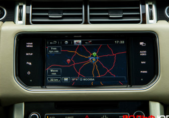 Подержанный автомобиль Land Rover Range Rover 2014 года (12 фото)