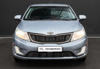 Подержанный автомобиль Kia Rio Hatchback 2012 года (2 фото)