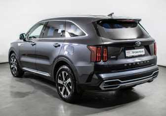 Подержанный автомобиль Kia Sorento 2020 года (7 фото)