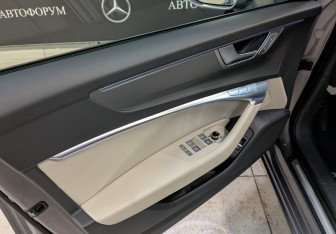 Подержанный автомобиль Audi A6 Sedan 2021 года (19 фото)
