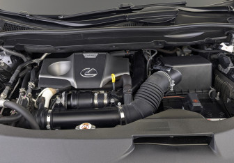 Подержанный автомобиль Lexus RX 2021 года (9 фото)