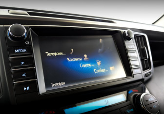 Подержанный автомобиль Toyota RAV4 2018 года (26 фото)
