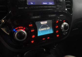 Подержанный автомобиль Nissan Juke 2012 года (16 фото)