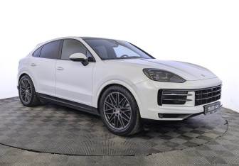 Подержанный автомобиль Porsche Cayenne 2024 года (3 фото)