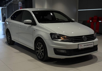 Подержанный автомобиль Volkswagen Polo Sedan 2015 года (3 фото)