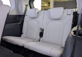 Подержанный автомобиль Exeed VX 2023 года (13 фото)