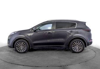 Подержанный автомобиль Kia Sportage 2017 года (8 фото)