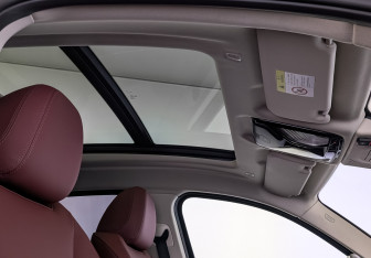 Подержанный автомобиль BMW X4 2024 года (30 фото)