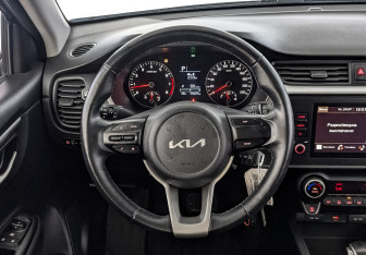 Подержанный автомобиль Kia Rio Hatchback 2022 года (22 фото)