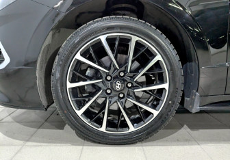 Подержанный автомобиль Hyundai Sonata 2020 года (18 фото)