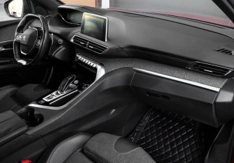 Подержанный автомобиль Peugeot 3008 2018 года (9 фото)