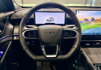 Подержанный автомобиль Chery Tiggo 9 2024 года (13 фото)