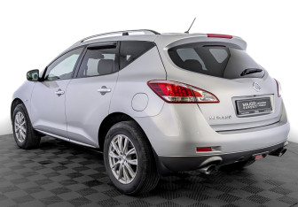 Подержанный автомобиль Nissan Murano Suv 2012 года (7 фото)