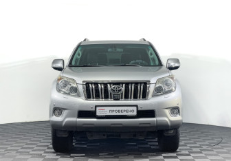 Подержанный автомобиль Toyota Land Cruiser Prado 2012 года (2 фото)