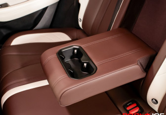 Подержанный автомобиль Geely Monjaro 2023 года (20 фото)