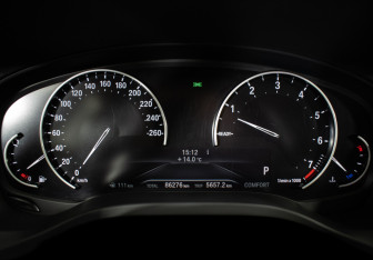 Подержанный автомобиль BMW X3 2020 года (13 фото)