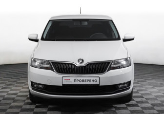 Подержанный автомобиль Skoda Rapid Liftback 2019 года (2 фото)