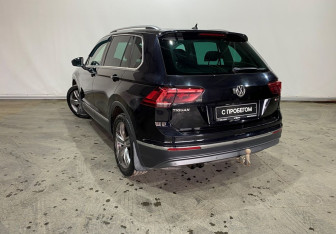 Подержанный автомобиль Volkswagen Tiguan 2018 года (4 фото)