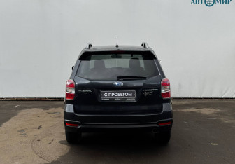 Подержанный автомобиль Subaru Forester Suv 2014 года (7 фото)