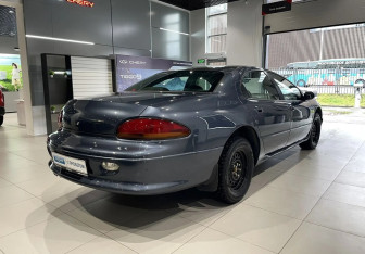 Подержанный автомобиль Chrysler Concorde 2002 года (4 фото)