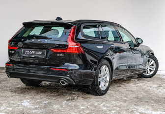 Подержанный автомобиль Volvo V60 2020 года (5 фото)