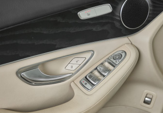 Подержанный автомобиль Mercedes-Benz GLC Coupe 2019 года (8 фото)