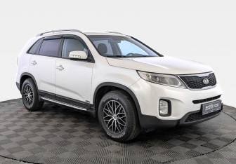 Подержанный автомобиль Kia Sorento 2020 года (3 фото)